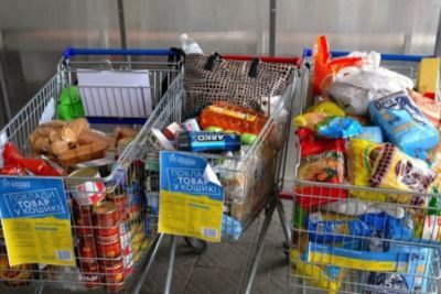 В одному з супермаркетів Івано-Франківська затримали жінку, яка викрадала з магазину товари для учасників АТО