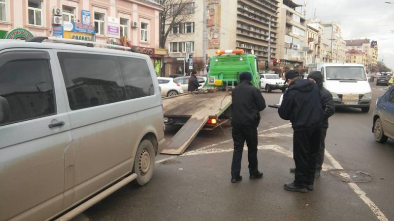 Керівники патрульної поліції обіцяють звільнити місто від ”авторагулів” (ФОТО)
