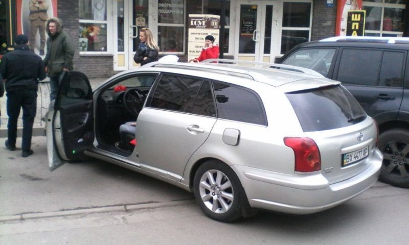 Франківські патрульні знайшли автівку, яка була викрадена минулого року у Хмельницькому  (ФОТОФАКТ)