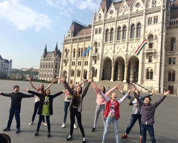 Діти з Франківська заспівали у  парламенті Швейцарії (ВІДЕО)