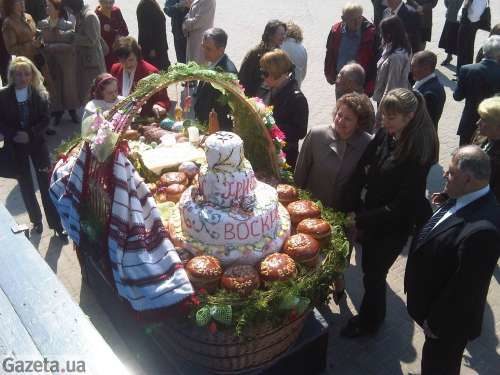 На Вербну неділю в Івано-Франківську встановлять рекордний великодній кошик