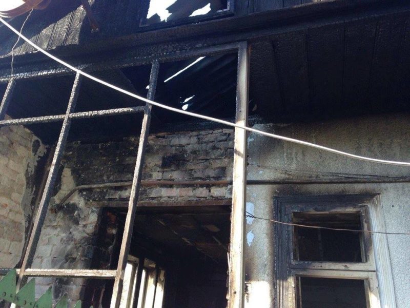 У бійця АТО на Прикарпатті вщент згоріло помешкання – волонтери просять допомогти (ФОТО)