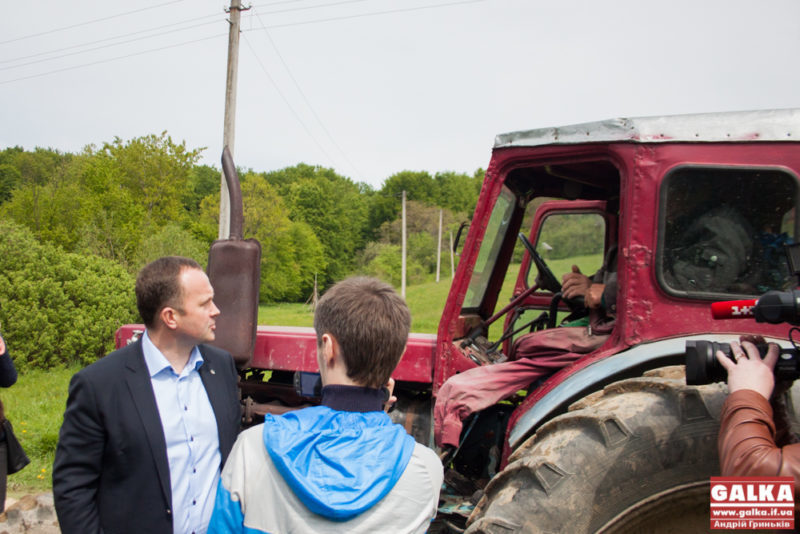 Міністр екології на Прикарпатті дорогою до національного парку натрапив на селян-браконьєрів (ФОТО, ВІДЕО)