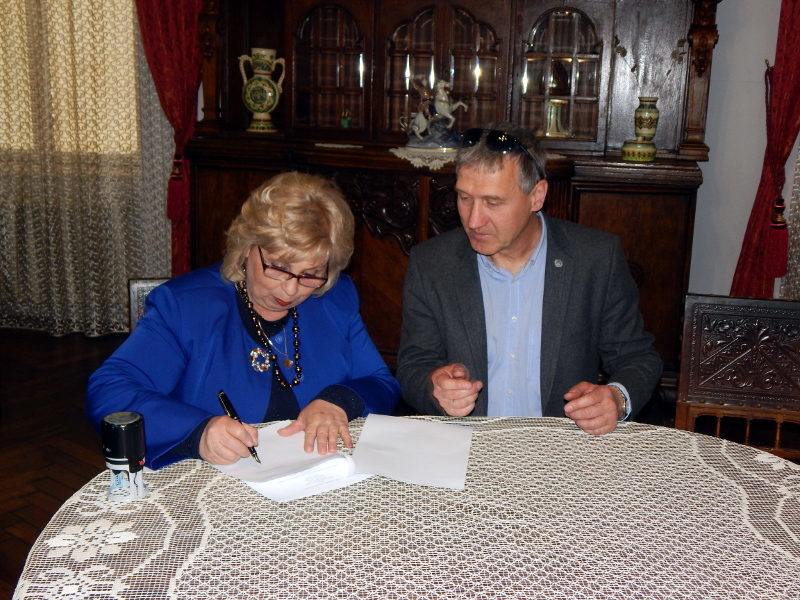 Музей на Прикарпатті уклав угоду про співпрацю з музеєм у Польщі