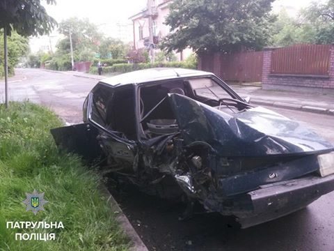 Франківські патрульні розшукали нетверезого водія і потерпілих, які втекли з місця ДТП (ФОТО)