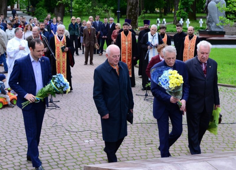 В Івано-Франківську вшанували жертв політичних репресій (ФОТО)