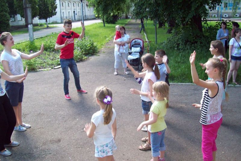 В авіаційний частині у Франківську влаштували яскраве свято для дітей (ФОТО)
