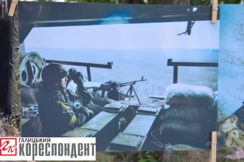 В обласному центрі відкрилась фотовиставка про війну жіночими очима (ФОТО)