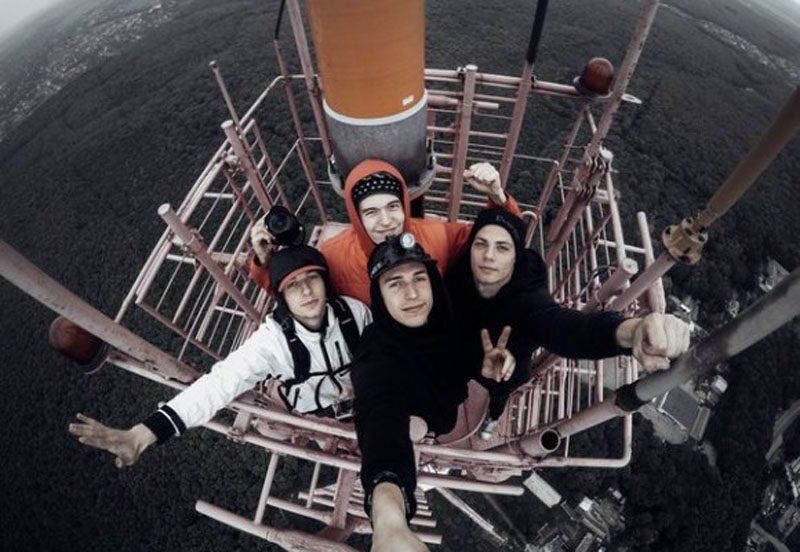 Хлопці з Коломиї вилізли на 354-метрову телевежу у Вінниці (ФОТО)