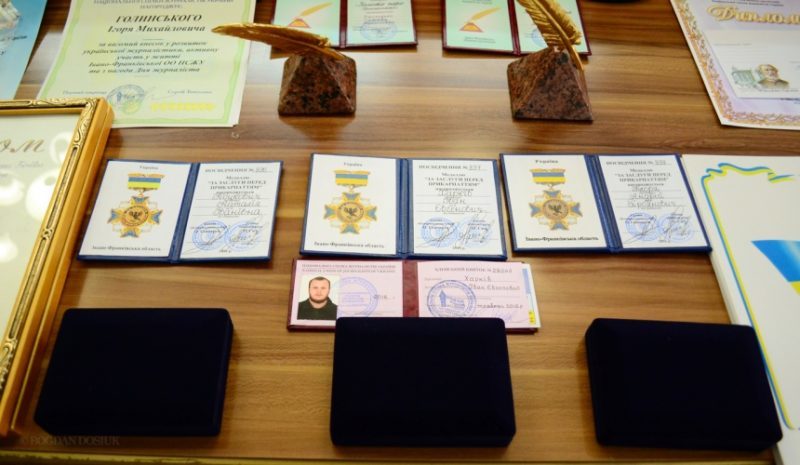 Троє прикарпатських журналістів відзначили медалями “За заслуги перед Прикарпаття” (ФОТО)