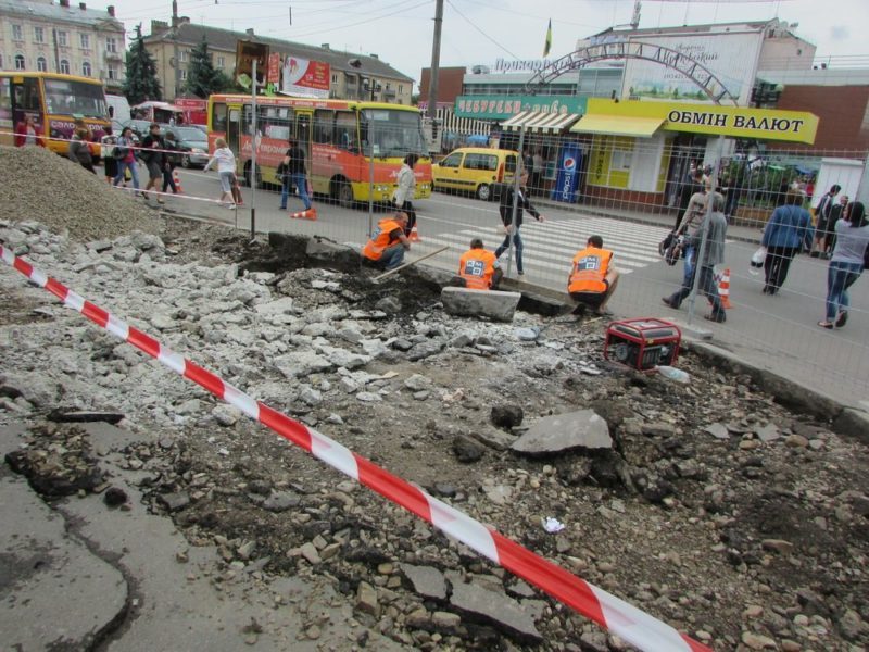 В місті з’являться дві сучасні автобусні зупинки (ФОТО)