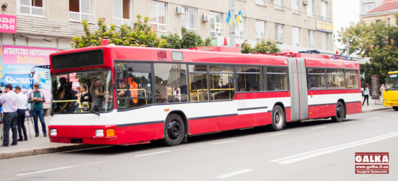 У Франківську запрошують на роботу водія тролейбуса