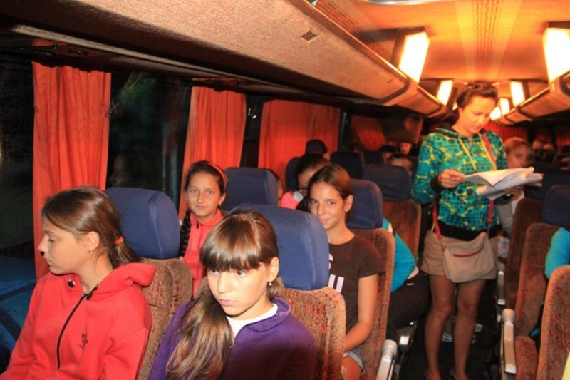 Діти учасників АТО з Прикарпаття вирушили на відпочинок у Херсонську область