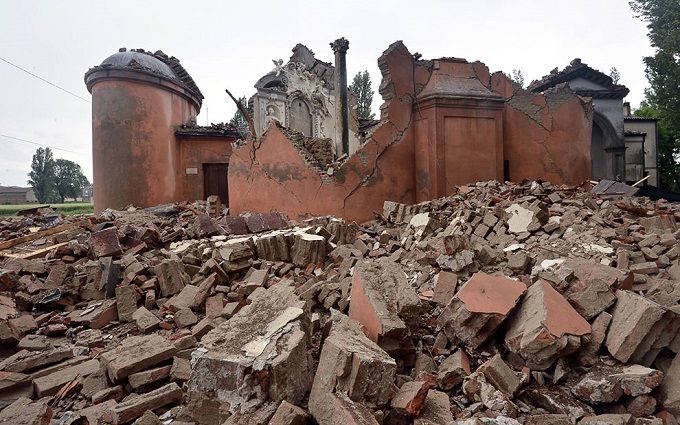 Землетрус в Італії пошкодив близько 300 історичних будівель (ФОТО)