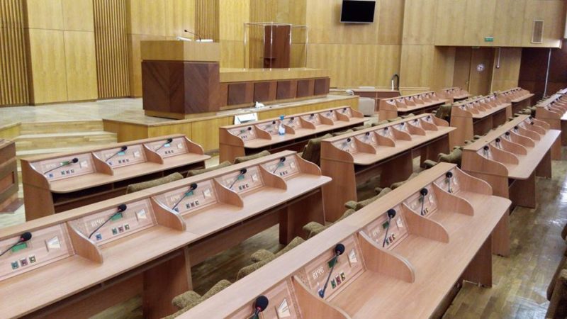 У сесійній залі облради завершується влаштування електронної системи голосування (ФОТО)