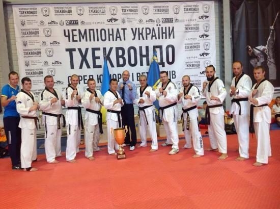 З чемпіонату України з тхеквондо прикарпатці привезли шість нагород (ФОТО)