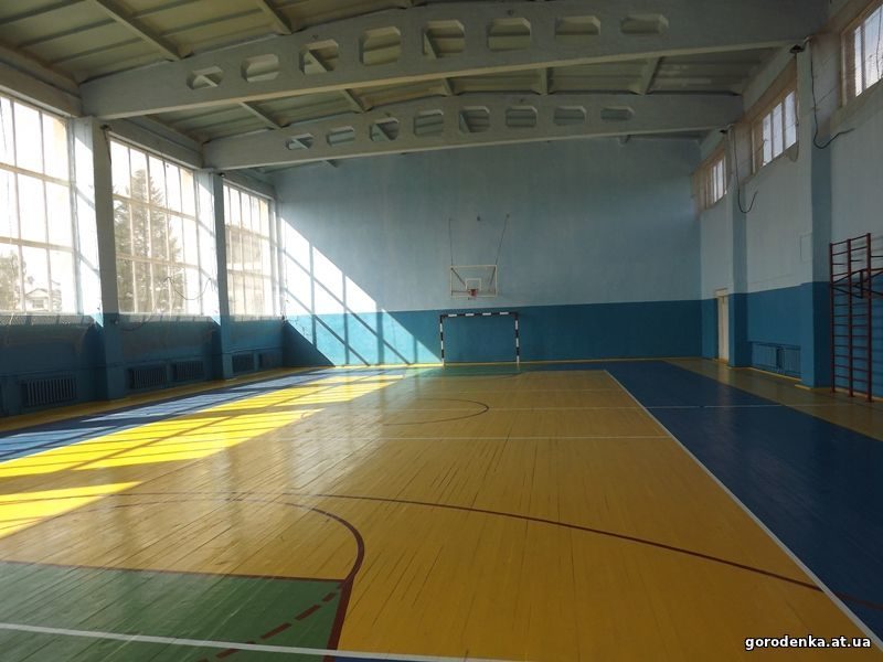У Городенківському районі відкрили відремонтований спортзал (ФОТО)