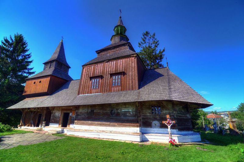 Польські науковці розробили проект благоустрою унікального храму в Рогатині