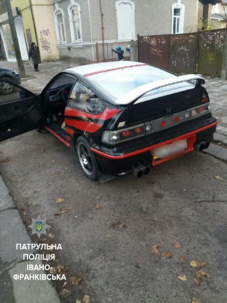В Івано-Франківську патрульні оштрафували нетверезого учасника автомобільних змагань (ФОТО)
