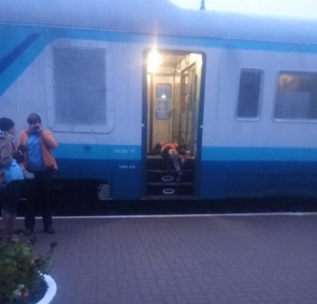 У Коломийському районі потяг відрізав хлопцеві ногу (ФОТОФАКТ)