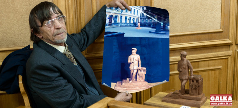 Митці показали, яким бачать пам’ятник видатному художнику Опанасу Заливасі у Франківську (ФОТО)
