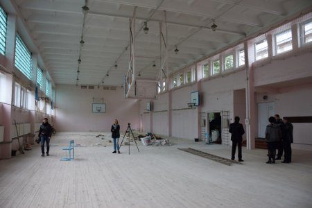 У 21-ій школі завершується ремонт спортзалу, який лагодять вперше за 29 років (ФОТО)