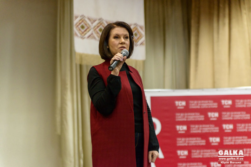 Не давайте нікому писати сценарій Вашого життя, – Алла Мазур закликала франківських студентів бути “бійцями” (ФОТО)