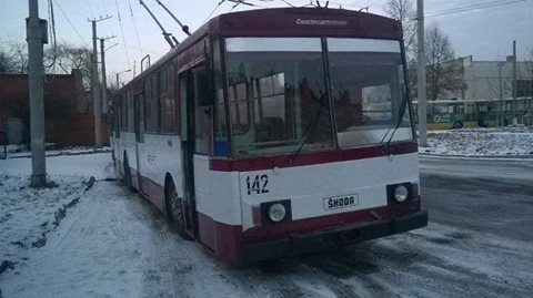 У відремонтованому франківському тролейбусі встановили пічку (ФОТО)