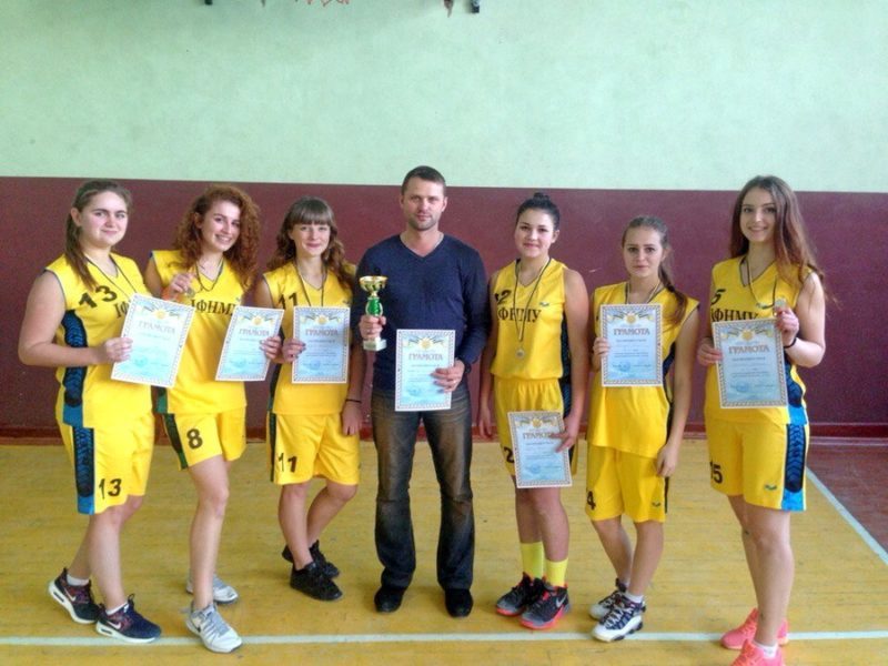Студентська баскетбольна команда Медколеджу виграла обласні змагання (ФОТОФАКТ)