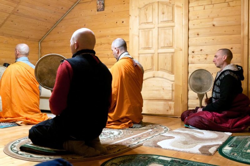 Притулок для буддійської громади добудовують на Кривопільському перевалі