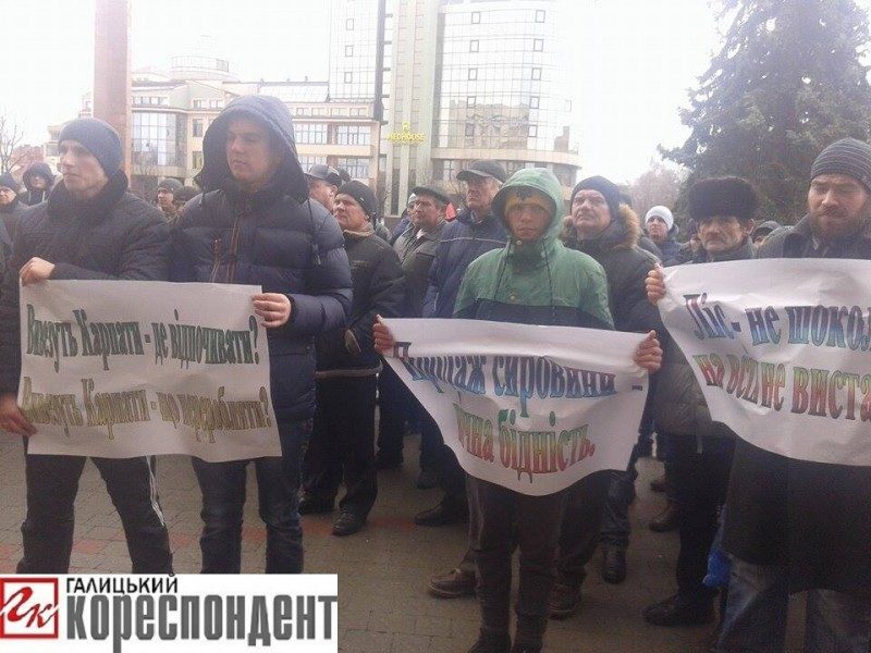 “Вивезуть Карпати – де відпочивати?” – деревообробники у Франківську відстоювали експортний лісовий мораторій