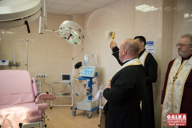 І операційна, і пологовий: у Франківську відкрили новий зал для спільних пологів (ФОТО)