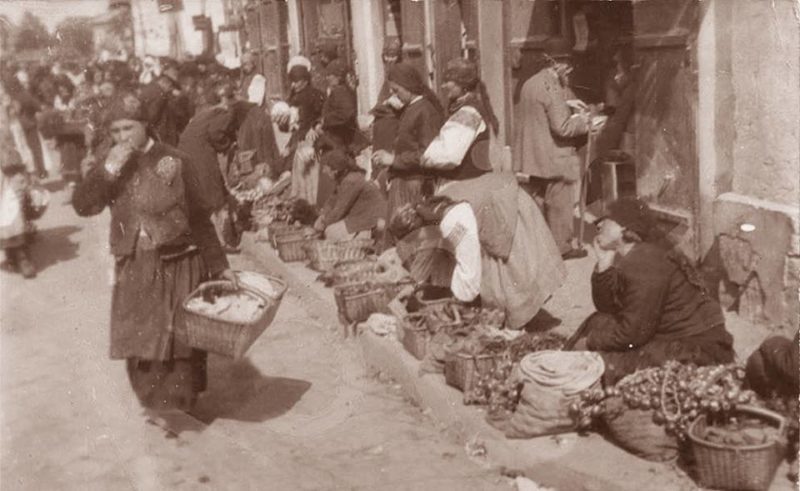 Як у ХХ столітті торгували станіславські базарники (ФОТО)
