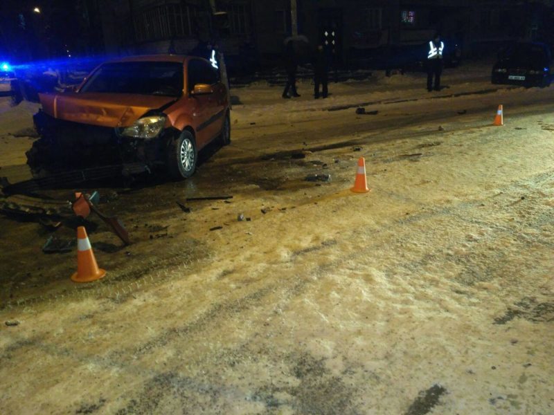У ніч на вівторок п’яний водій вчинив ДТП у центрі міста (ФОТОФАКТ)