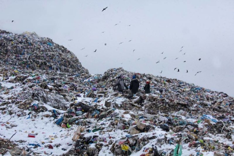 Фотограф показав, як живуть роми на приміському сміттєзвалищі