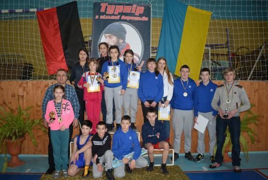 Прикарпатські борці вибороли на всеукраїнському турнірі 34 медалі (ФОТО)