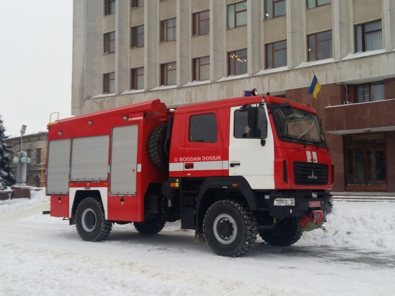 Президент вручить прикарпатським рятувальникам 4 нові пожежні автомобілі (ФОТО)