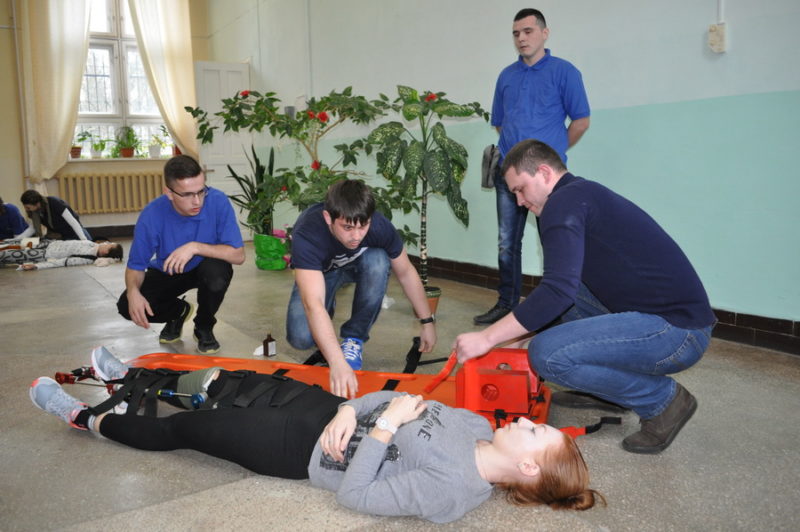 У Франківську навчали надавати допомогу потерпілим під час теракту (ФОТО)