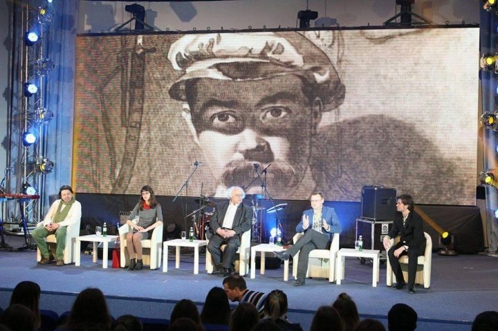 Від борця до поп-ікони: у Києві митці та літературознавці дискутували про постать Шевченка