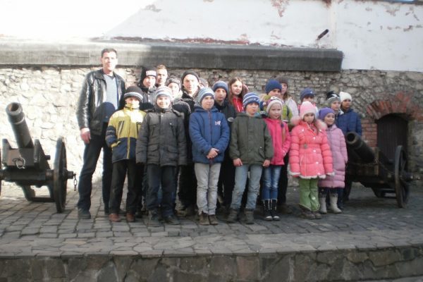 Діти-сироти з Прикарпаття відвідали з екскурсією Закарпатську область (ФОТОФАКТ)