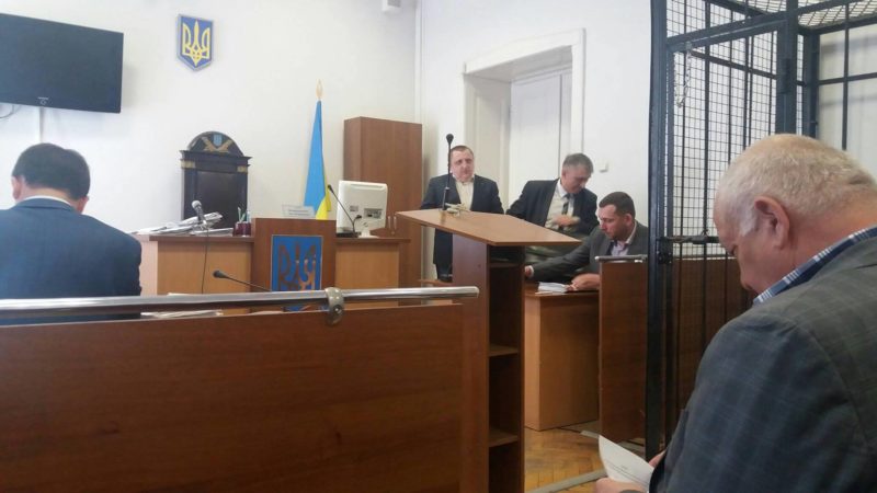 Екс-чиновник Жовнір визнав свою вину в суді, однак свідчення про зловживання впливом давати не хоче
