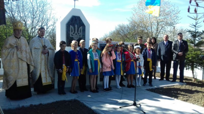На Тисменничині відкрили пам’ятник борцям за волю України (ФОТО)