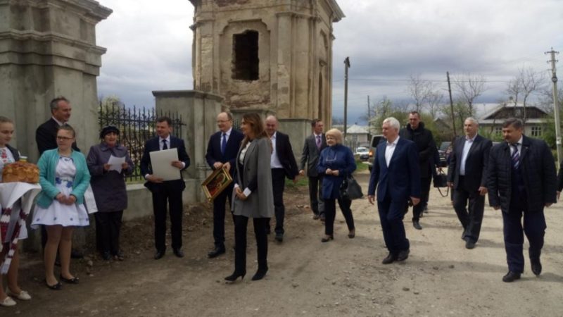 Благодійники відреставрують пам’ятки архітектури Городенківщини (ФОТО)