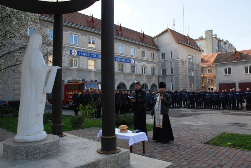 Івано-франківські пожежники вшанували пам’ять загиблого колеги