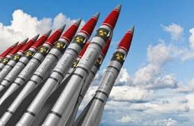 Трампу запропонували розмістити ядерні ракети в Південній Кореї і вбити Кім Чен Ина, – ЗМІ