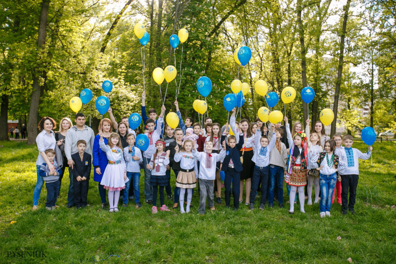 Ініціатива «GenerationUA»: юних прикарпатців вчать бути справжніми патріотами України (ФОТО)