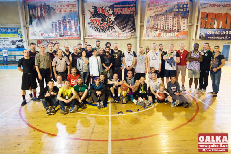 У Франківську визначили переможця та призерів чемпіонату області з баскетболу (ФОТО)