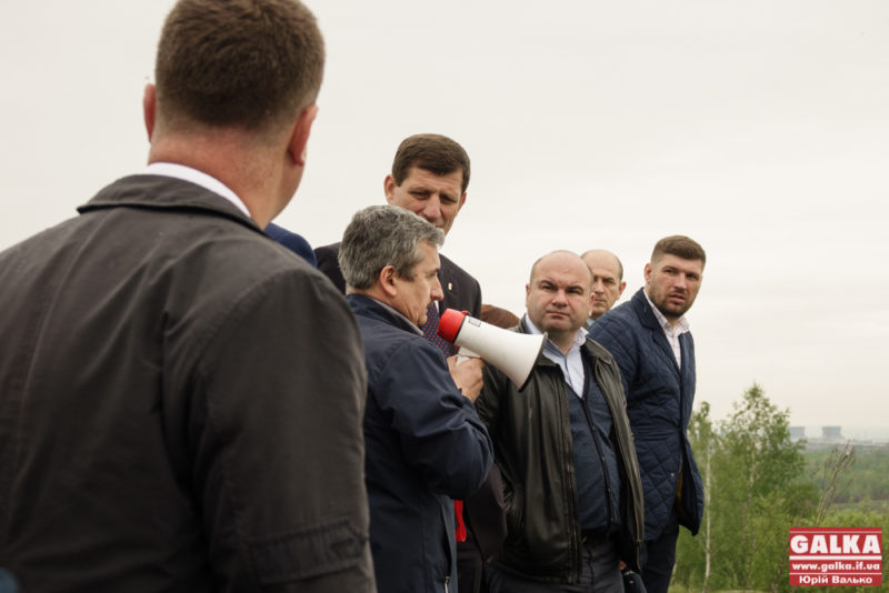 Обласні депутати відвідали хвостосховище на Калущині (ФОТО)