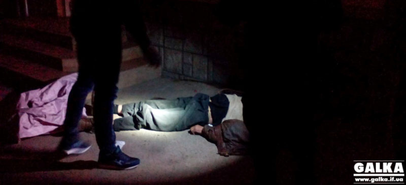 На Бельведерській знайшли тіло чоловіка з розбитою головою (ФОТО)