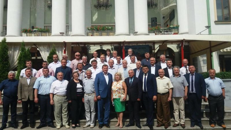 Прикарпатські мери святкують 25-річчя Асоціації міст України (ФОТО)
